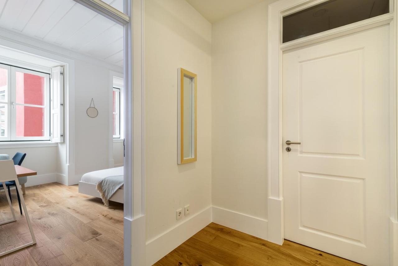 Modern Flat In Downtown Lisbon By Lovelystay Exterior foto